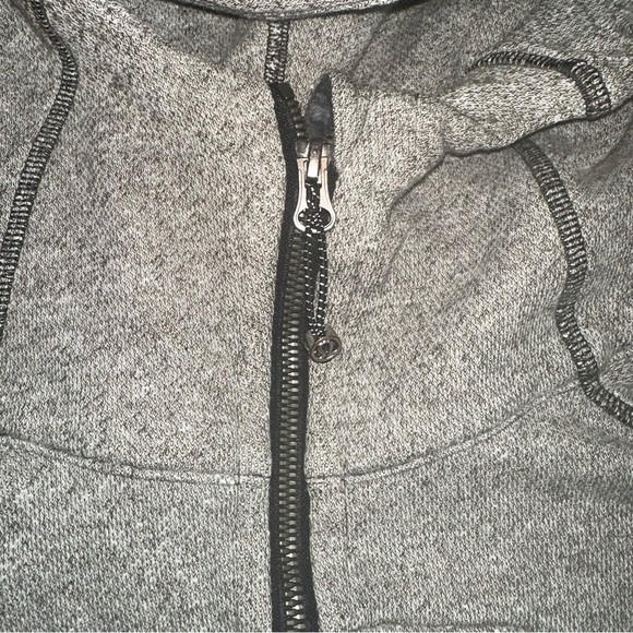 Lululemon Scuba Hoodie - Size 4 - Picture 2 of 6